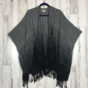 LOFT | Grey&Black Ombré Tassel Poncho OS
